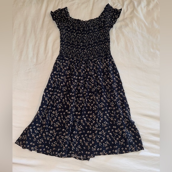 Brandy Melville Black Ruched Floral Mini Dress - Picture 1 of 3